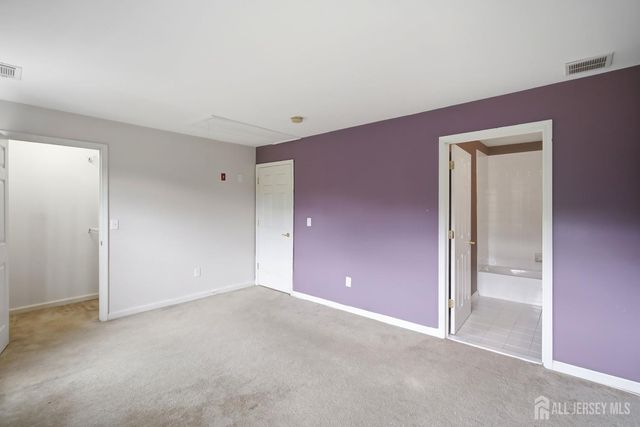26 Daly Court, Old Bridge, NJ 08857