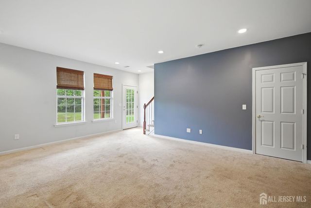 26 Daly Court, Old Bridge, NJ 08857