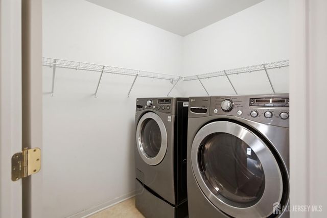 26 Daly Court, Old Bridge, NJ 08857