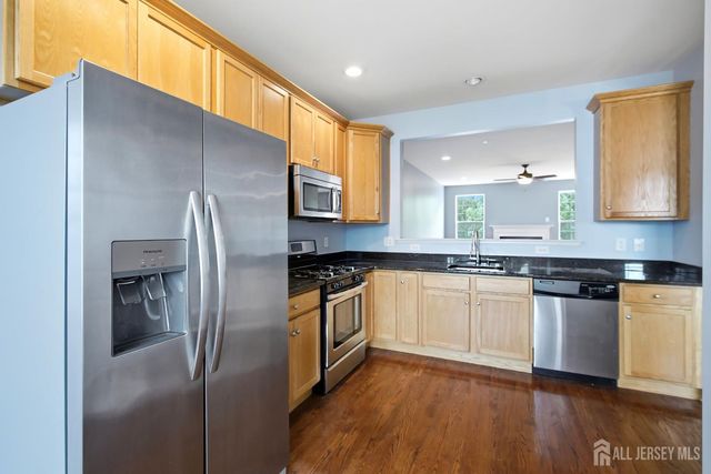 26 Daly Court, Old Bridge, NJ 08857