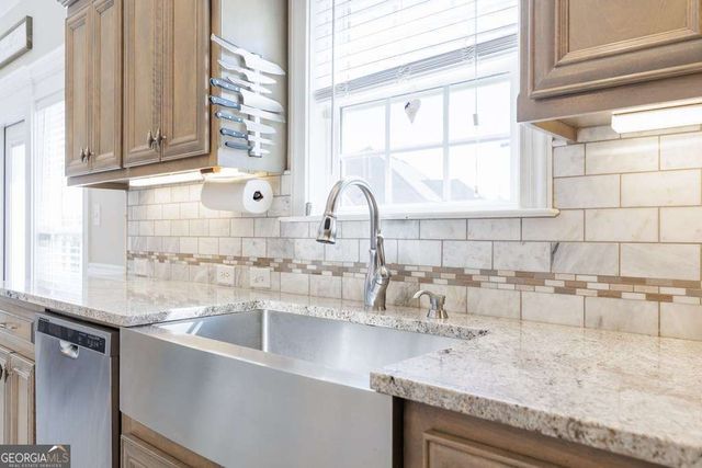 4668 Amelia Circle, Hahira, GA 31632