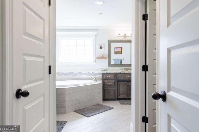 4668 Amelia Circle, Hahira, GA 31632