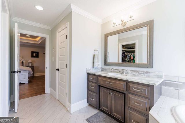 4668 Amelia Circle, Hahira, GA 31632