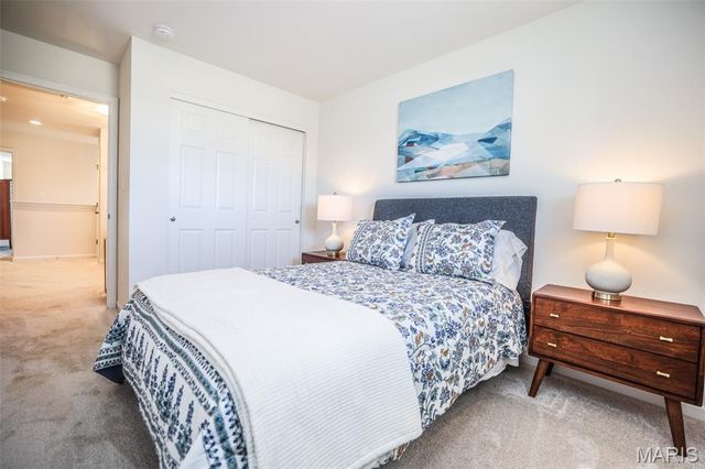 635 Maple Forest 24, Kirkwood, MO 63122