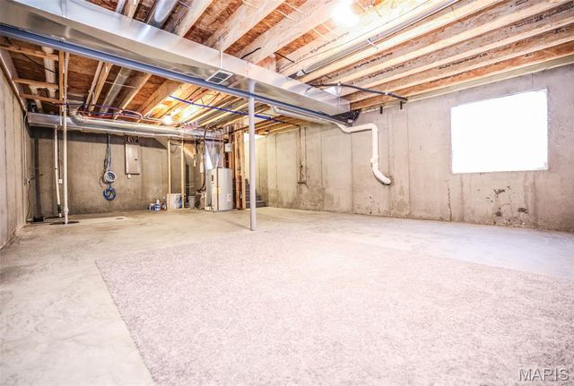 635 Maple Forest 24, Kirkwood, MO 63122