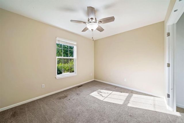 805 SW Bobcat Street, Oak Grove, MO 64075