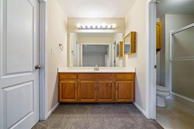 805 SW Bobcat Street, Oak Grove, MO 64075