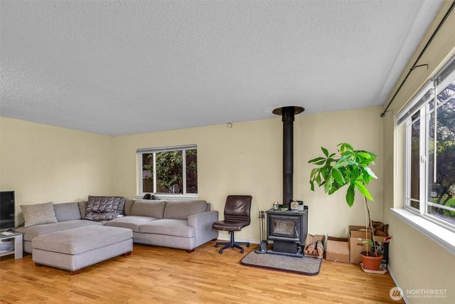 622 141st Street S, Parkland, WA 98444