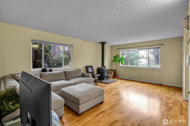 622 141st Street S, Parkland, WA 98444