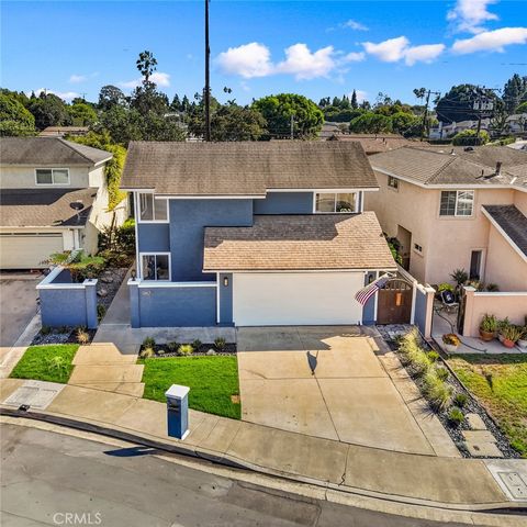 987 Modjeska, Costa Mesa, CA 92627