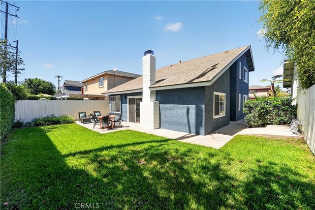 987 Modjeska, Costa Mesa, CA 92627