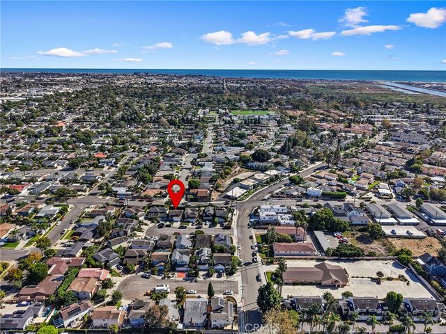 987 Modjeska, Costa Mesa, CA 92627