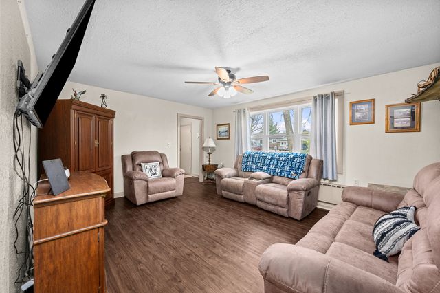 4101 5th Avenue, East Moline, IL 61244