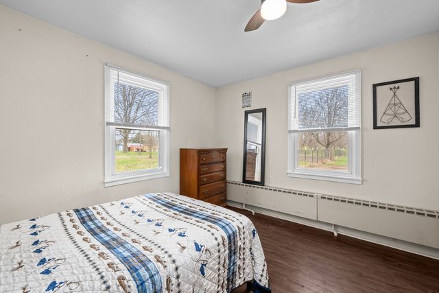4101 5th Avenue, East Moline, IL 61244