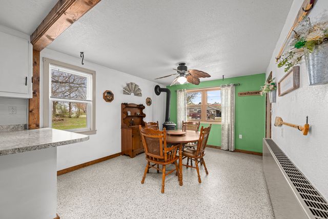 4101 5th Avenue, East Moline, IL 61244