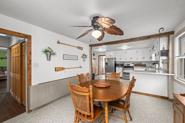 4101 5th Avenue, East Moline, IL 61244