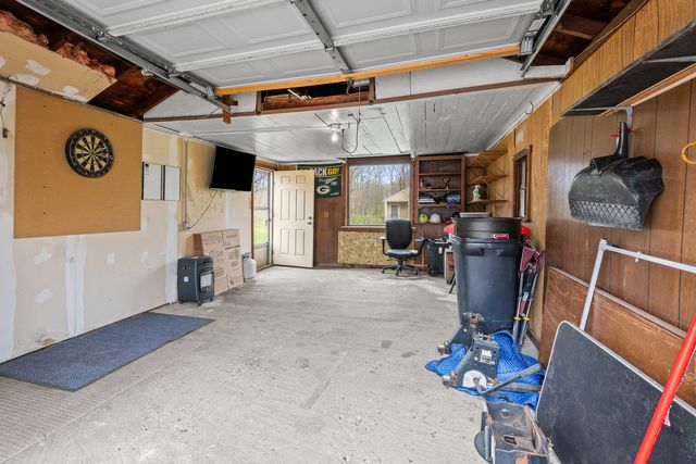 4101 5th Avenue, East Moline, IL 61244