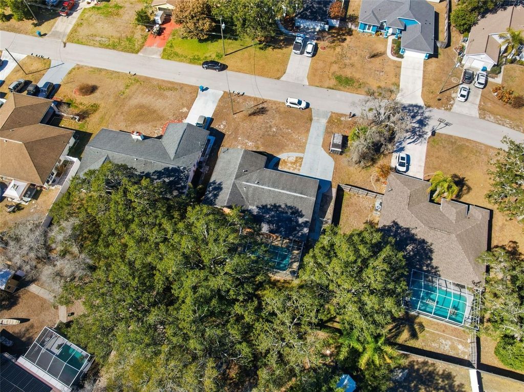 Image 33 of property listing at 9302 BENROCK ROAD, Spring Hill, FL 34608