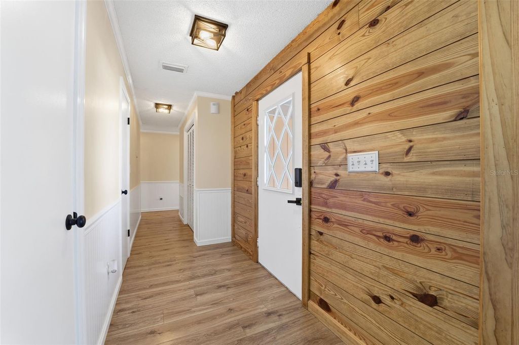 Image 5 of property listing at 9302 BENROCK ROAD, Spring Hill, FL 34608