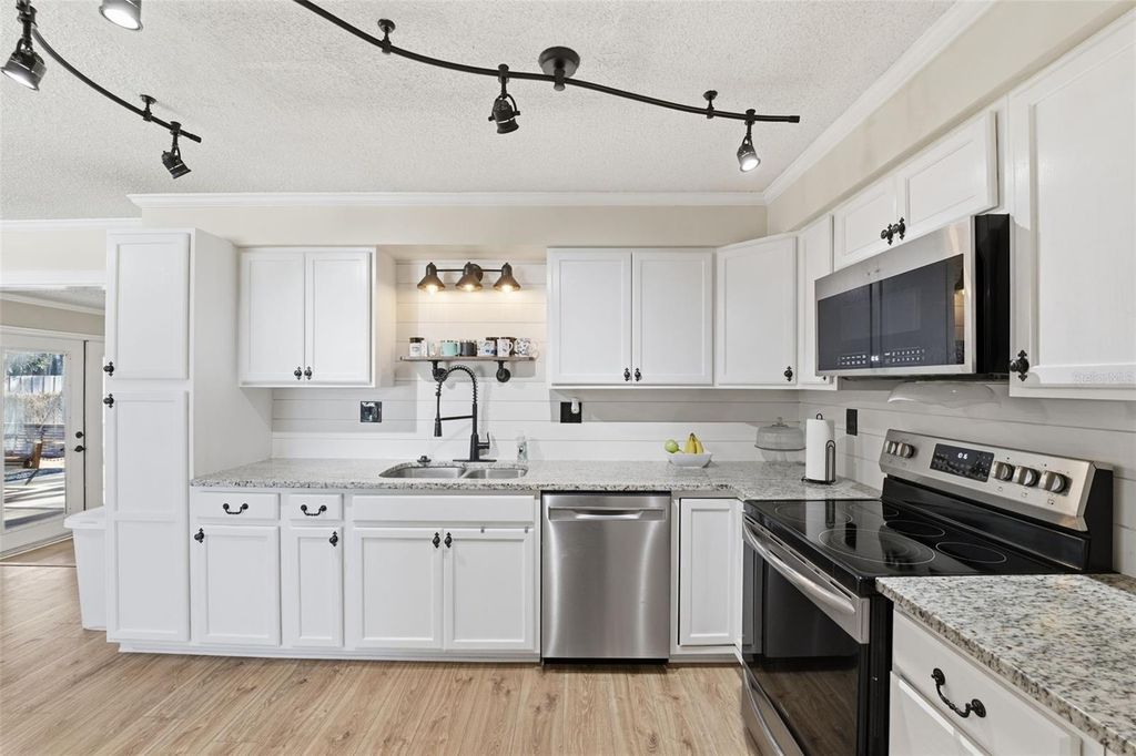 Image 47 of property listing at 9302 BENROCK ROAD, Spring Hill, FL 34608