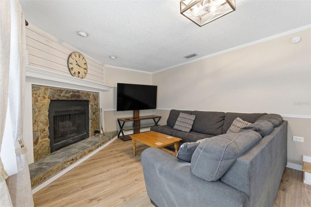 Image 10 of property listing at 9302 BENROCK ROAD, Spring Hill, FL 34608