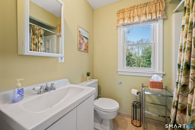 11 Plains Road, East Haddam, CT 06469