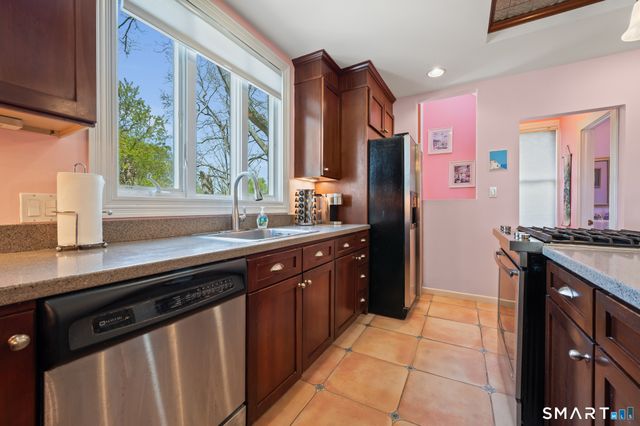 11 Plains Road, East Haddam, CT 06469