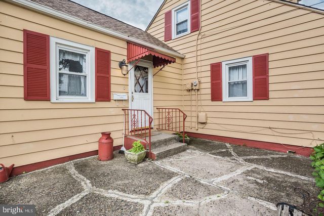 445 4TH AVE, Bellmawr, NJ 08031
