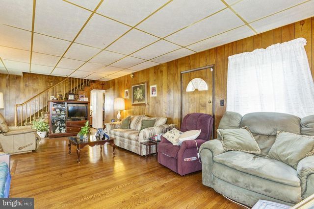 445 4TH AVE, Bellmawr, NJ 08031