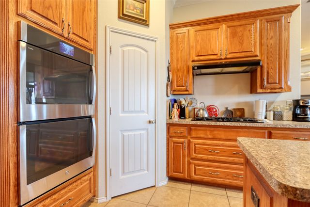 178 Chazlynn Court, Waxahachie, TX 75165