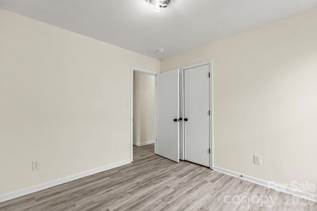 6123 Mcintyre Ridge Drive, Charlotte, NC 28216