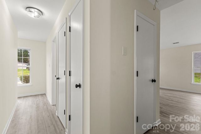 6123 Mcintyre Ridge Drive, Charlotte, NC 28216