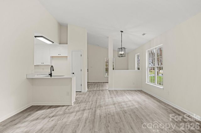 6123 Mcintyre Ridge Drive, Charlotte, NC 28216