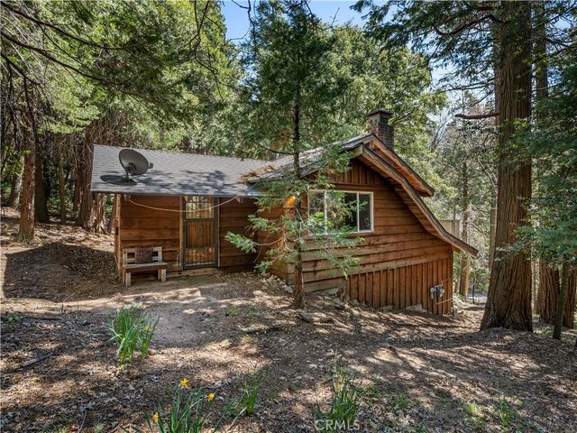 1155 Chateau, Crestline, CA 92325