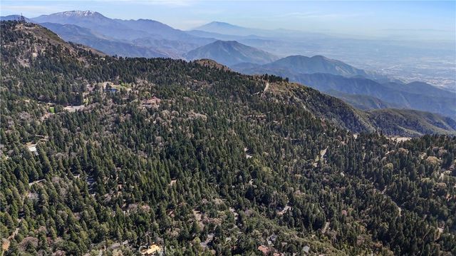 1155 Chateau, Crestline, CA 92325