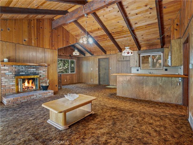 1155 Chateau, Crestline, CA 92325