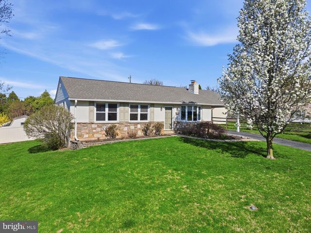 2015 SPRING MILL RD, Conshohocken, PA 19428