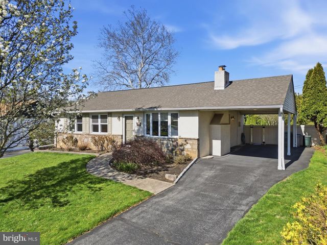 2015 SPRING MILL RD, Conshohocken, PA 19428