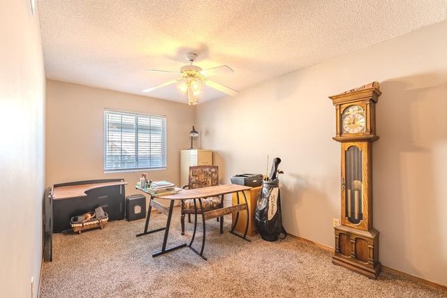 418 W Woodland Dr, Derby, KS 67037