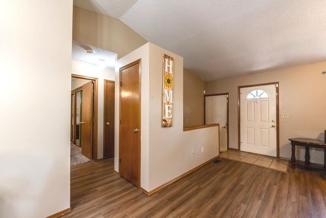 418 W Woodland Dr, Derby, KS 67037
