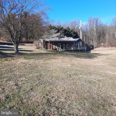 408 KINTNER RD, Kintnersville, PA 18930