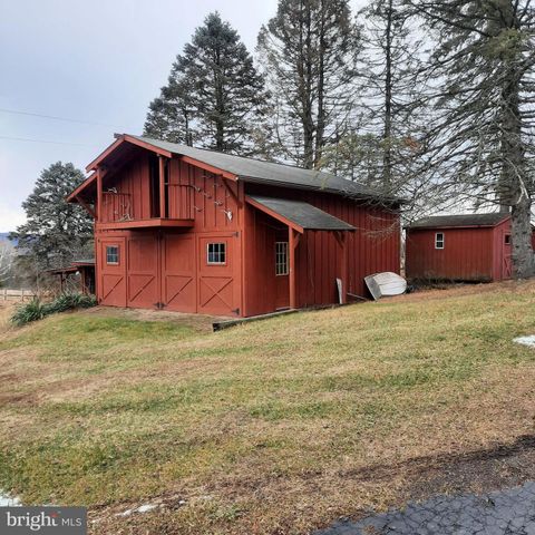 408 KINTNER RD, Kintnersville, PA 18930