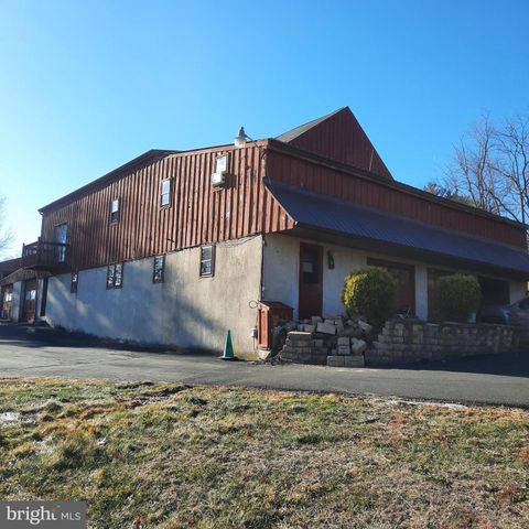 408 KINTNER RD, Kintnersville, PA 18930