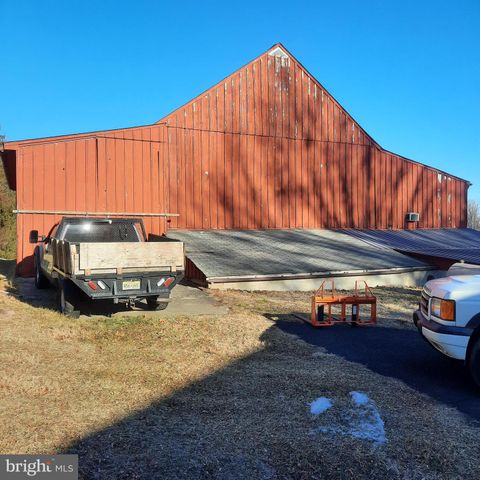 408 KINTNER RD, Kintnersville, PA 18930