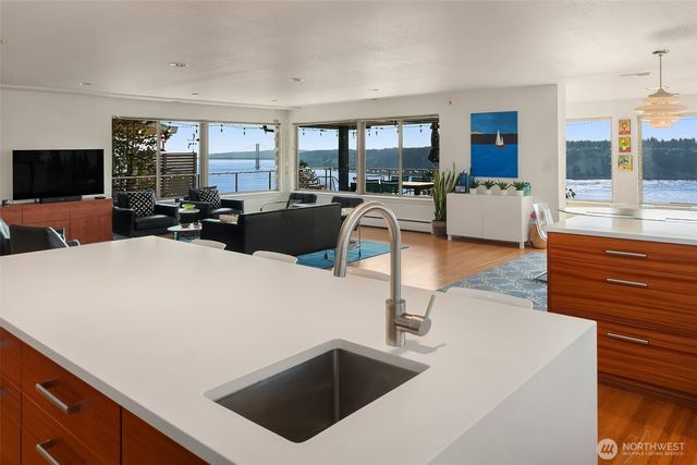 6614 N 49th Street, Tacoma, WA 98407