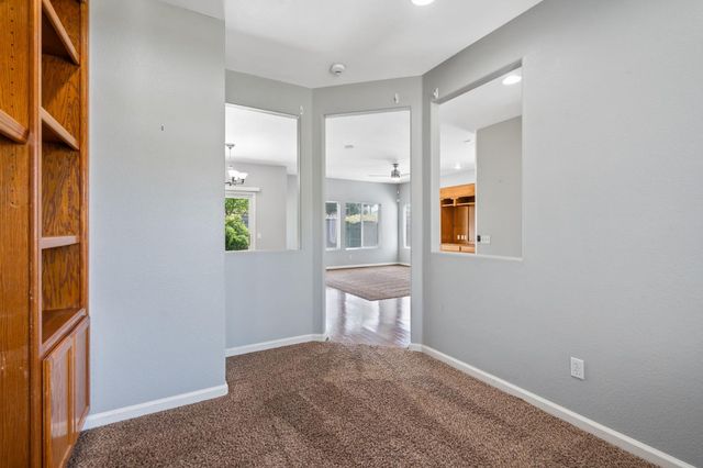 7833 Primm Valley Ct, Sacramento, CA 95829