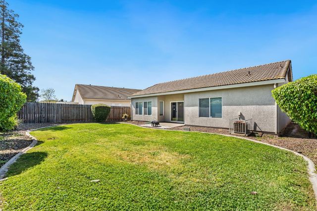 7833 Primm Valley Ct, Sacramento, CA 95829