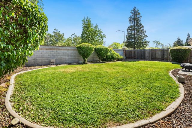 7833 Primm Valley Ct, Sacramento, CA 95829