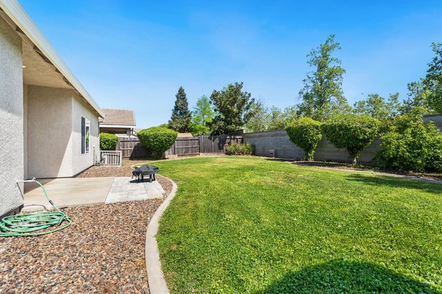 7833 Primm Valley Ct, Sacramento, CA 95829