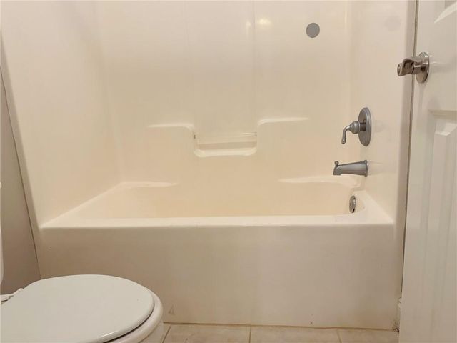 130 Wickham Drive, Tyrone, GA 30290